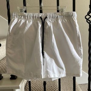 ASOS Sz S white shorts